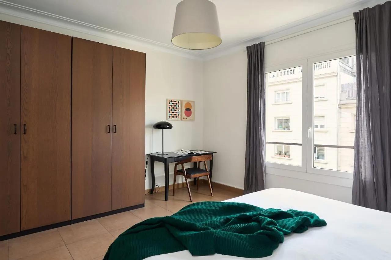 Casa Cosi - Casanova 7 Apartment Barcelona