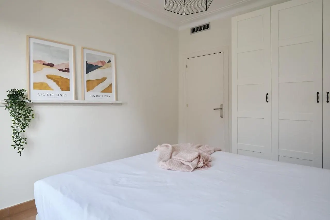 Casa Cosi - Casanova 7 Apartment Barcelona